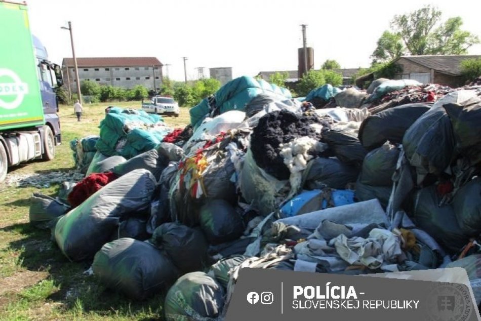 Ilustračný obrázok k článku Na Slovensko doviezli TONY odpadu z Poľska a Talianska: Polícia obvinila štyri osoby