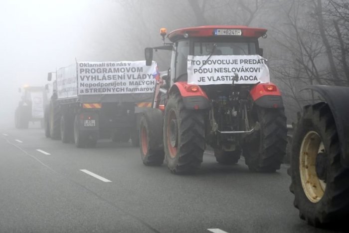 Ilustračný obrázok k článku Čakajte najväčšie farmárske protesty v histórii: Doprava bude zablokovaná STOVKAMI traktorov