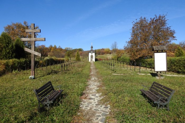 Ilustračný obrázok k článku Hoax Rusov o zrovnaní cintorína so zemou v Ladomirovej: Kauza nie je trestným činom