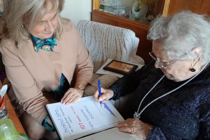 Ilustračný obrázok k článku Teší sa pevnému zdraviu: Najstaršia obyvateľka Svitu sa dožila neuveriteľných 101 rokov