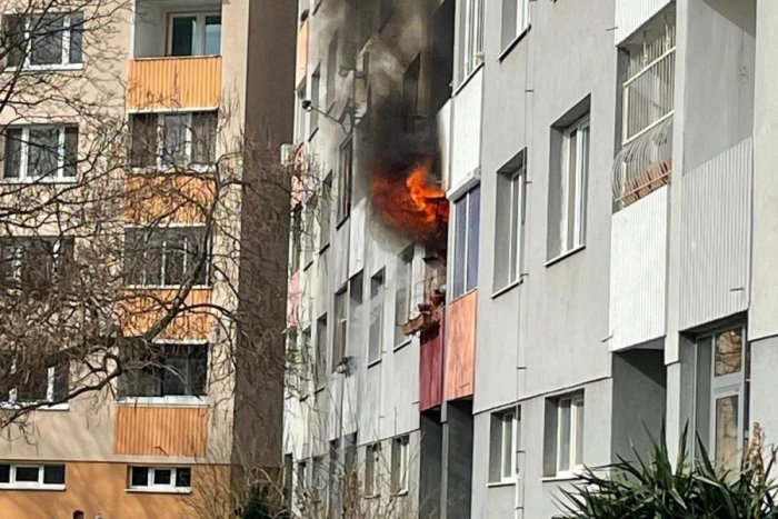 Ilustračný obrázok k článku Rušná sobota v Petržalke: Bratislavčanov vystrašil požiar a stúpajúci dym z bytovky