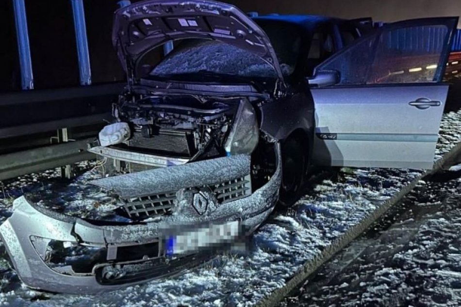 Ilustračný obrázok k článku Ďakuje Bohu! VÁŽNA nehoda herca zo seriálu Iveta: V aute s ním bola aj speváčka