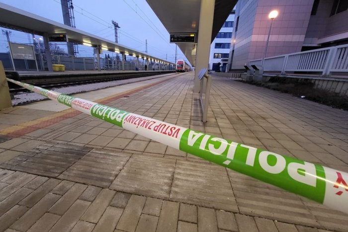 Ilustračný obrázok k článku Desivé nešťastie pri Trnave: Mladík vypadol z idúceho vlaku