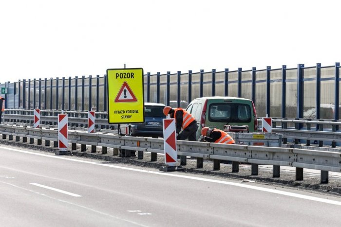 Ilustračný obrázok k článku INFO pre vodičov: Rýchlostnú cestu R1 medzi Bábom a Veľkým Zálužím budú rekonštruovať
