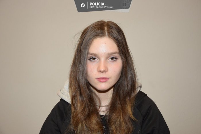 Ilustračný obrázok k článku Policajti prosia o pomoc pri hľadaní tínedžerky: 13-ročná Emma sa NEVRÁTILA z vychádzky