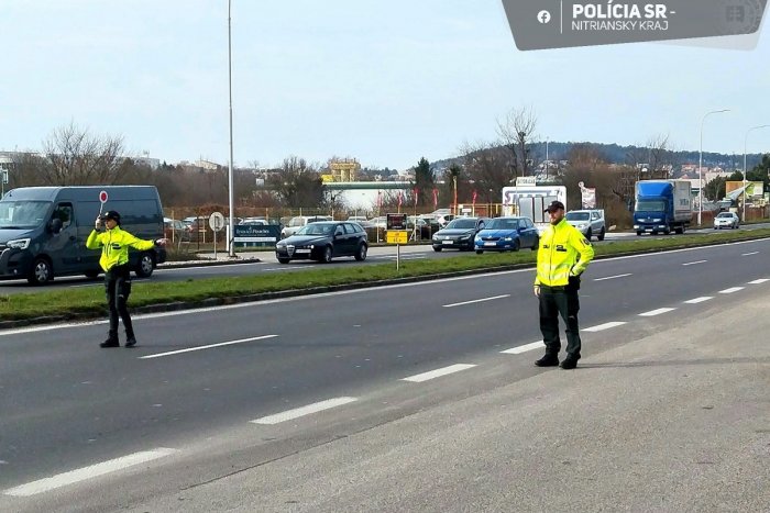 Ilustračný obrázok k článku Policajti vyrážajú na cesty: KONTROLY hlásia v celom okrese Nitra