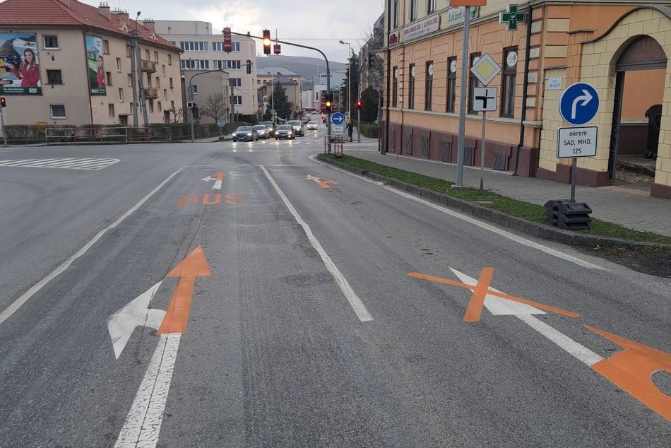 Ilustračný obrázok k článku Podrobný PREHĽAD zmien a zákazov v Prešove: Ako sa majú vodiči orientovať na cestách? FOTO