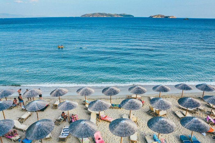 Ilustračný obrázok k článku Na gréckych plážach môžete zažiť ŠOK! Začali platiť nové PRÍSNE pravidlá