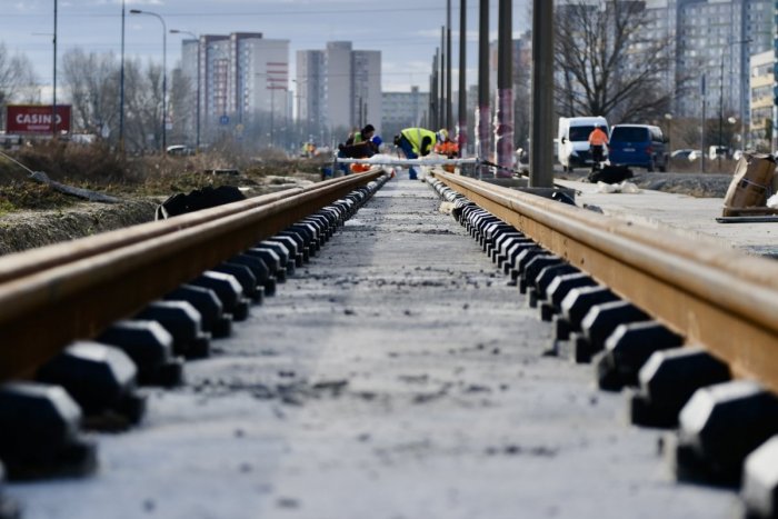 Ilustračný obrázok k článku Je známy TERMÍN, kedy mestu odovzdajú novú električkovú trať v Petržalke