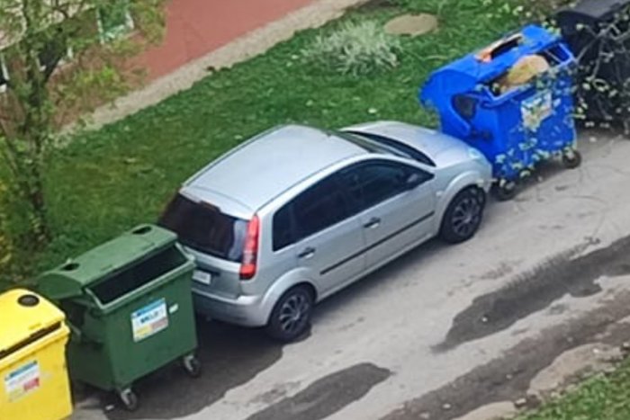 Ilustračný obrázok k článku Vodič autom ZABLOKOVAL smetiarov: Ich POMSTA teraz zabáva celé Slovensko! FOTO