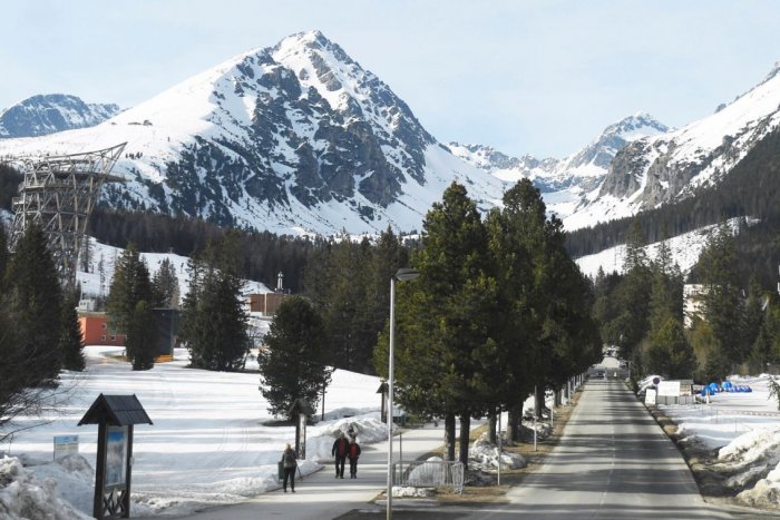 Ilustračný obrázok k článku Na Slovensko sa vracia zima: Vo Vysokých Tatrách už opäť začalo snežiť