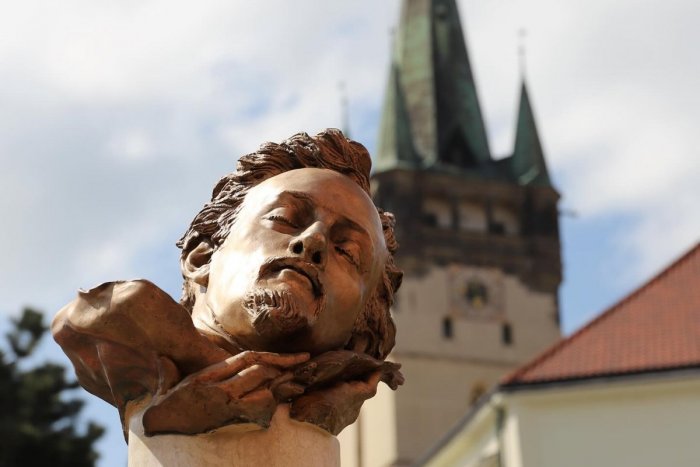 Ilustračný obrázok k článku NOVINKA v centre Prešova, odhalili bustu Sándora Petöfiho: Vďaka čomu si ju vyslúžil?