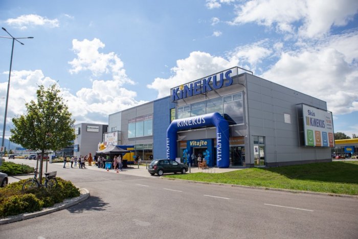 Ilustračný obrázok k článku Výherný deň Kinekus Trenčín - to sú darčeky, zábava a program pre celú rodinu!