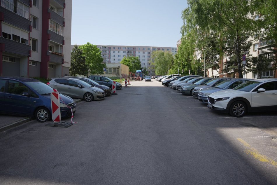 Ilustračný obrázok k článku Na Klokočine vznikne 95 parkovacích miest: Práce potrvajú do polovice JÚLA