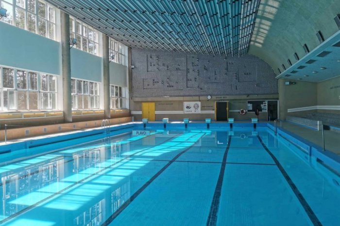Ilustračný obrázok k článku Mnohí Zvolenčania sa potešia: PLAVÁREŇ bude v prevádzke dlhšie