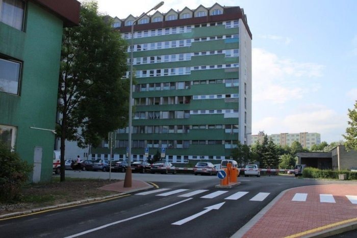 Ilustračný obrázok k článku Tri dni za sebou bude dôležité parkovisko v Poprade UZAVRETÉ: Súvisí s prestavbou nemocnice