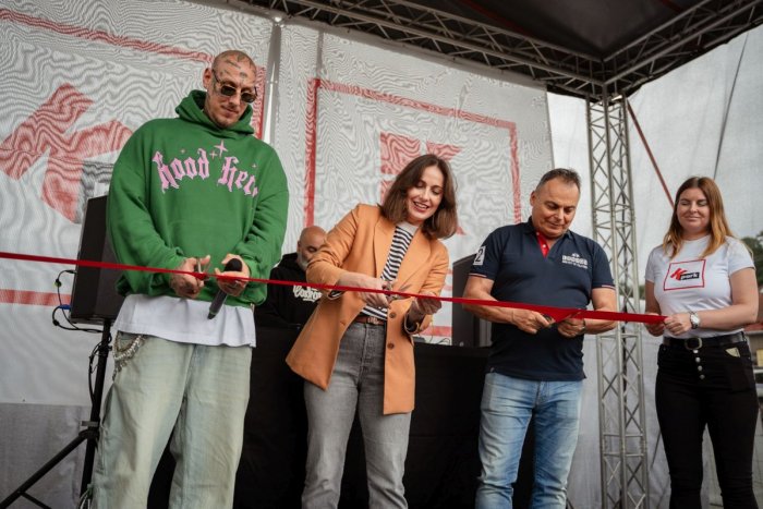 Ilustračný obrázok k článku Mladí sa vo Veľkom Krtíši nudiť nebudú, Kaufland im so Separom otvoril nový K Park