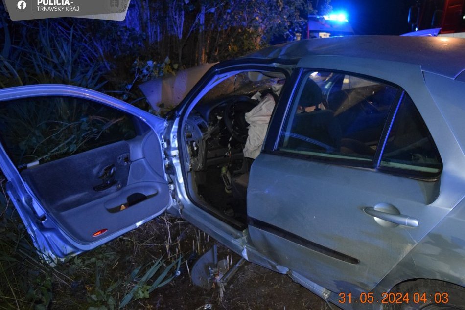 Ilustračný obrázok k článku Kolotoč tragédií pokračuje: Pri nehode na juhu Slovenska zahynul 21-ročný vodič