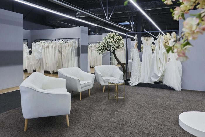 Ilustračný obrázok k článku Exkluzívne spoločenské šaty z MONI – zažiarte na každej udalosti