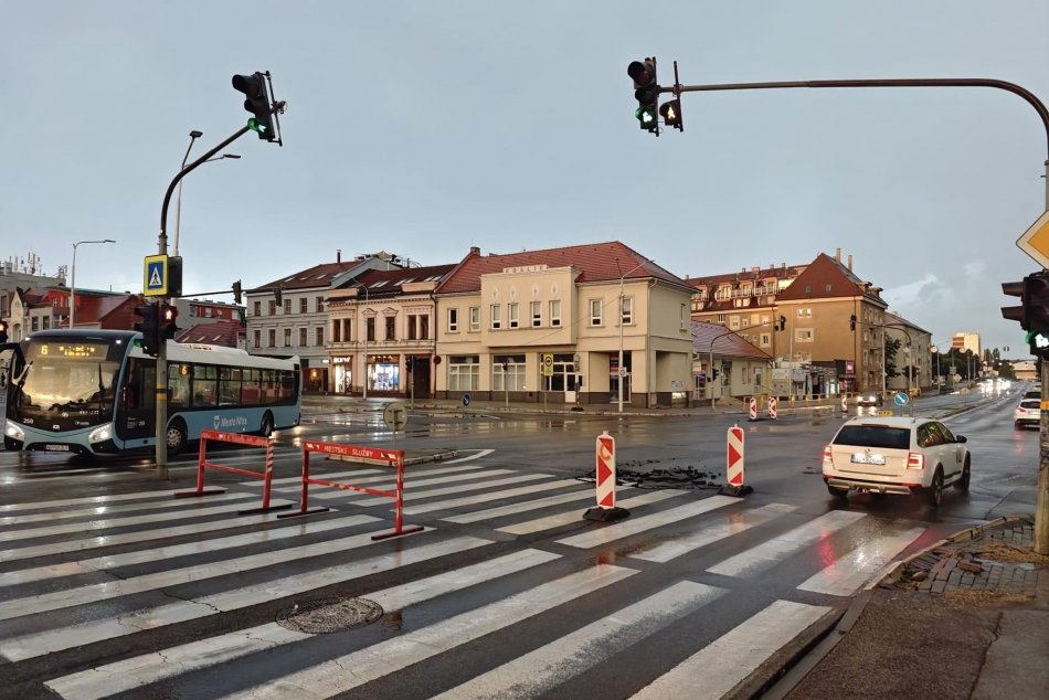 Ilustračný obrázok k článku OPRAVA križovatky nebude jednoduchá: ROZKOPÁVKY a OBMEZDENIA na niekoľko týždňov!