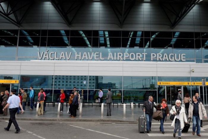 Ilustračný obrázok k článku Pražské letisko sa snaží vyriešiť PROBLÉMY s batožinou: Lieky majte radšej pri sebe, radí