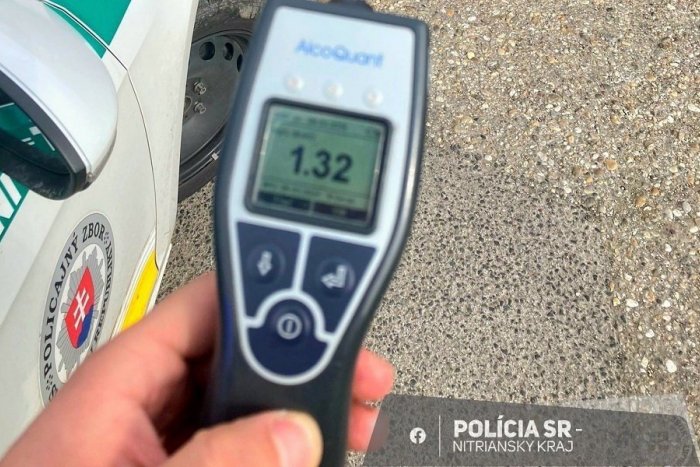 Ilustračný obrázok k článku VÍKENDOVÁ štatistika POLÍCIE: 9  VODIČOV pod vplyvom, dvaja bez PAPIEROV