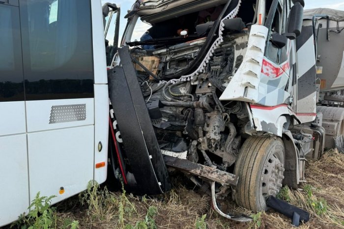 Ilustračný obrázok k článku AKO došlo k nehode kamióna a autobusu? Polícia poskytla nové informácie!