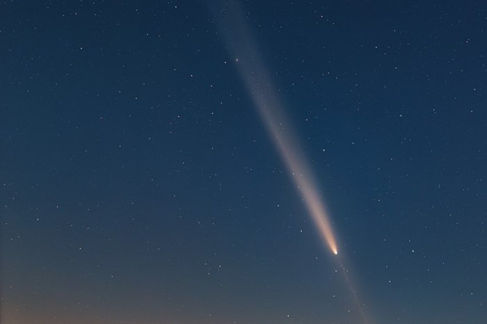 Ilustračný obrázok k článku Na východe má skvelé podmienky: Fotograf Petr fotil z Čergova nádhernú kométu, FOTO