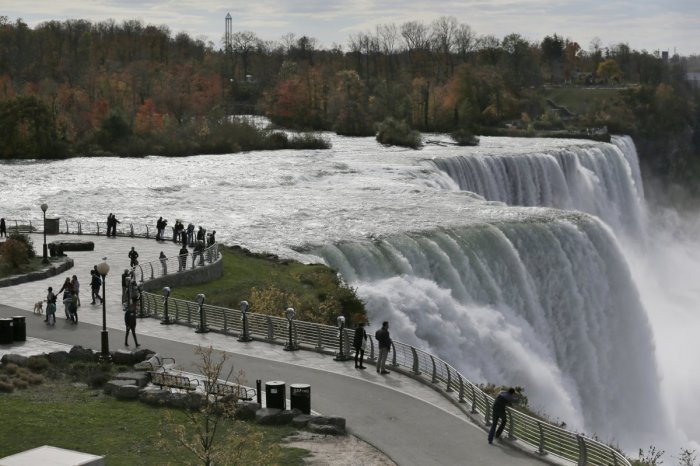 Ilustračný obrázok k článku Neuveriteľná TRAGÉDIA: Matka sa vrhla z Niagarských vodopádov aj s malými DEŤMI