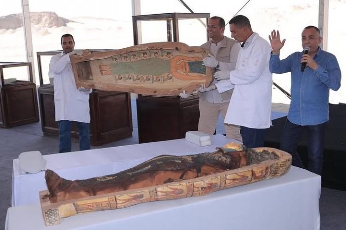 Ilustračný obrázok k článku Odhalenie sarkofágu POBAVILO internet: Maľba na ňom vyzerá ako Marge zo Simpsonovcov