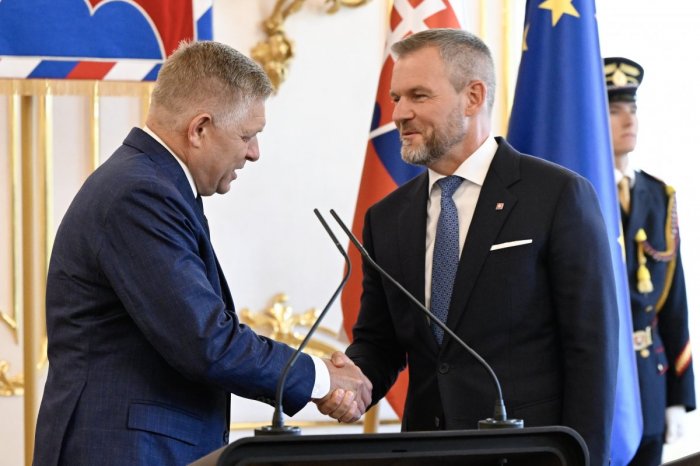 Ilustračný obrázok k článku Funguje vôbec komunikácia medzi Ficom a prezidentom? KONIEC dohadom! Takto to vidí Pellegrini