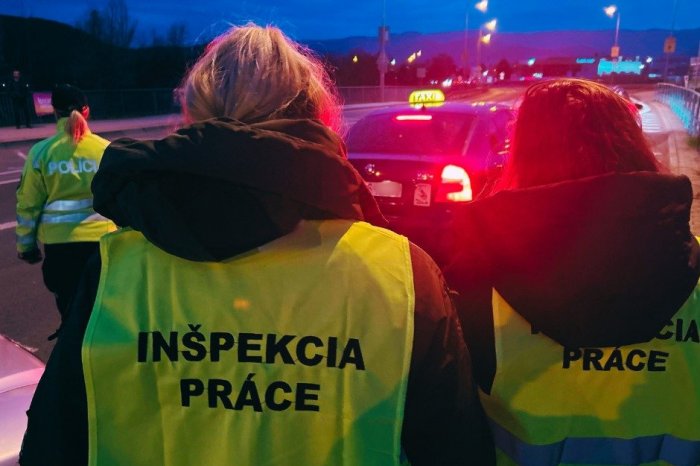 Ilustračný obrázok k článku Na TAXISLUŽBY si posvietili nielen policajti: KOĽKO porušení zákona zistili? FOTO