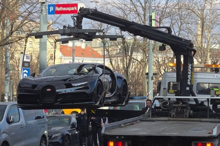 Ilustračný obrázok k článku V centre Viedne dupol na plyn: Policajti ZABAVILI Bugatti Chiron za tri MILIÓNY eur! VIDEO