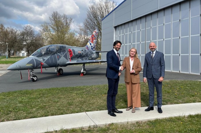 Ilustračný obrázok k článku Slovensko zvažuje nákup lietadiel L-39 Skyfox: Kaliňák hovorí o ATRAKTÍVNEJ ponuke