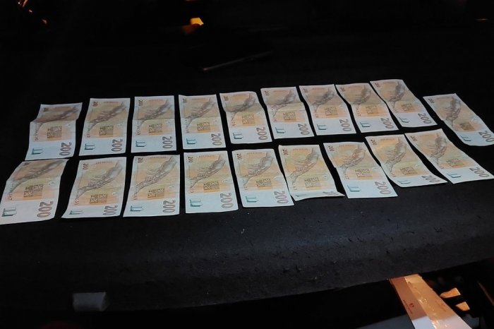 Ilustračný obrázok k článku KURIOZITA DŇA: V Pardubiciach z neba padali PENIAZE!