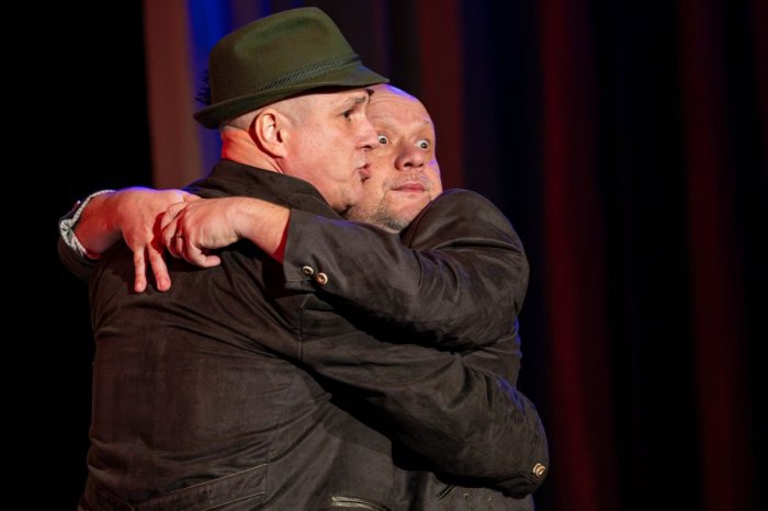 Ilustračný obrázok k článku NOVÉ bystrické divadlo láka na PRVÚ premiéru: V bláznivej komédii hviezdia Cinkota i Labuda