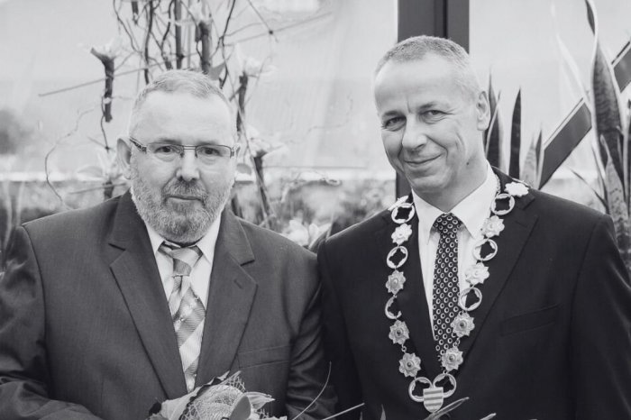 Ilustračný obrázok k článku Primátora Noska zasiahol SMÚTOK: ZOMREL výnimočný novinár a spisovateľ