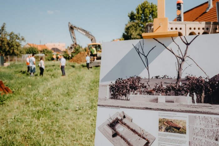 Ilustračný obrázok k článku Začali stavať Pamätník slobody slova: Vznikne na mieste vraždy Kuciaka a Kušnírovej