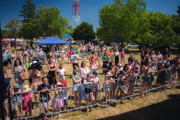 Ilustračný obrázok k článku Kto sa stane DEDINOU roka 2025? Nitriansky kraj má až PÄŤ zástupcov!