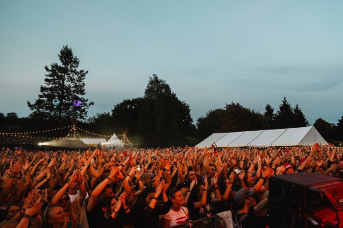 Ilustračný obrázok k článku Zlá správa pred hudobným festivalom na Delni: V Prešove sa ešte ochladí, hlásia aj DÁŽĎ