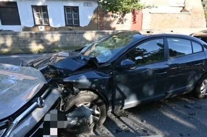 Ilustračný obrázok k článku Vodička NEPRIPÚTALA  dcéru! Pri čelnej zrážke utrpelo dieťa ŤAŽKÉ zranenia