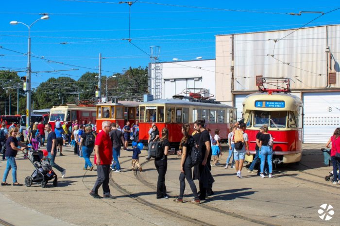 Ilustračný obrázok k článku Oslavy 130. výročia MHD v Bratislave: Toto nemôžete zmeškať! DPB láka na parádny PROGRAM