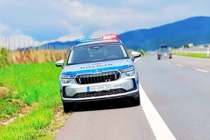 Ilustračný obrázok k článku Veronika vyzdvihla OCHOTU policajta na diaľnici: TAKTO sa pomáha a chráni v PRAXI