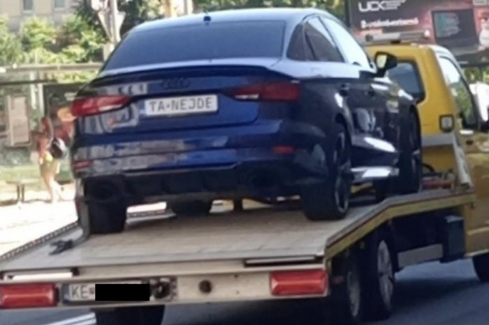 Ilustračný obrázok k článku Trefná značka na aute východniara: Keď ho brala odťahovka, lepšie sa to vystihnúť NEMOHLO!