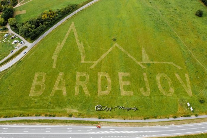 Ilustračný obrázok k článku Uvidia to aj vo svete: Na preteky Okolo Slovenska sa v Bardejove pripravili touto NÁDHEROU