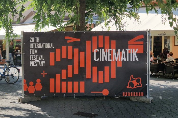 Ilustračný obrázok k článku Piešťany sa na 6 dní zmenia na mesto FILMU: Čo prinesie 20. ročník festivalu Cinematik?
