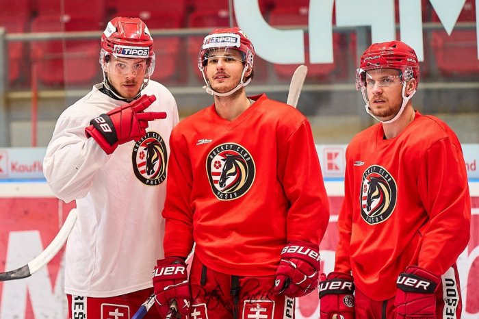 Ilustračný obrázok k článku Je to tu! Začína sa extraliga aj s nováčikom z Prešova: Do tímu prišlo TRINÁSŤ nových hráčov