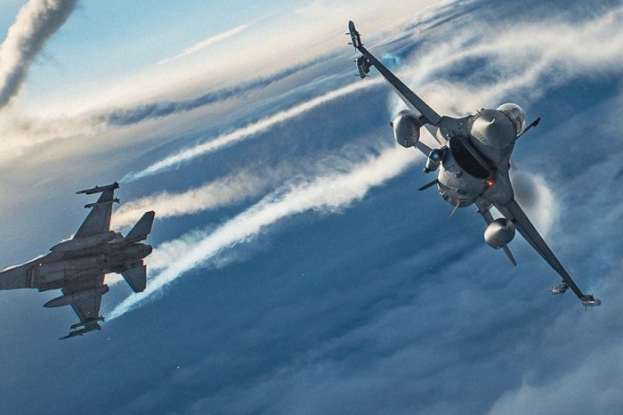 Ilustračný obrázok k článku Poľsku už došla trpezlivosť: Pohrozilo, že ZOSTRELÍ každé nepriateľské lietadlo!