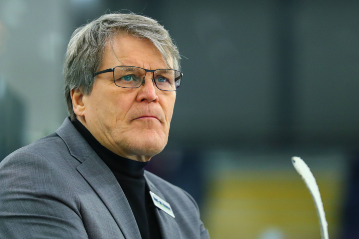 Ilustračný obrázok k článku Prešovčania ulovili veľkú rybu: Trénerom hokejistov sa stál známy Fín, Kai Suikkanen