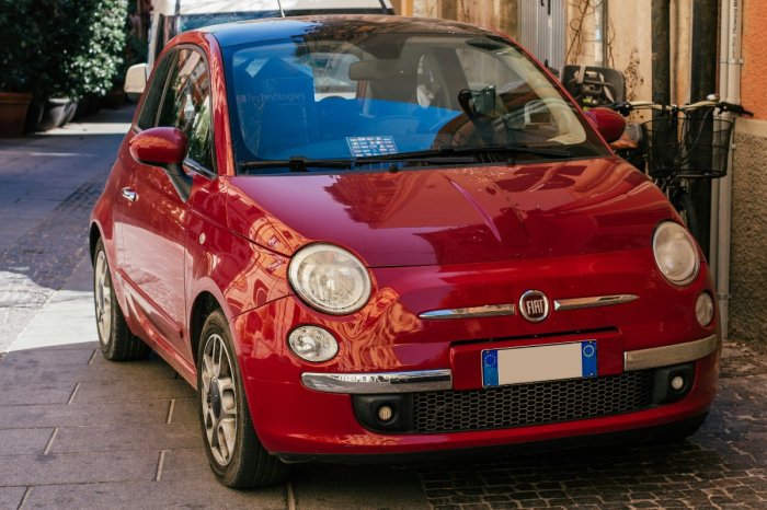 Ilustračný obrázok k článku Auto sa pri čistení dalo do pohybu: Žena skočila cez okno dnu a... Bizarná TRAGÉDIA